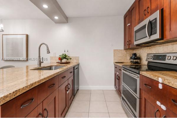 Village At Lake Pine, 804 SW 119th Way, Davie, Florida 33325, image 2