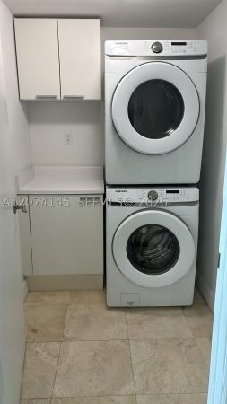 One Fifty One At Biscayne, 14951 Royal Oaks Ln #702, North Miami, Florida 33181, image 3