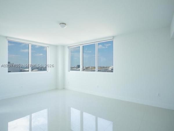 Vizcayne North, 244 Biscayne Blvd #1002, Miami, Florida 33132, image 2