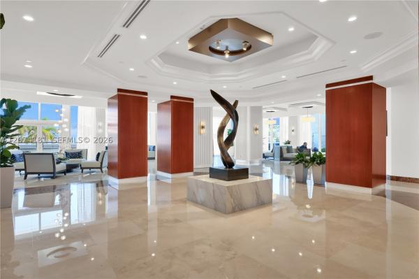 Green Diamond, 4775 Collins Ave #2208, Miami Beach, Florida 33140, image 3
