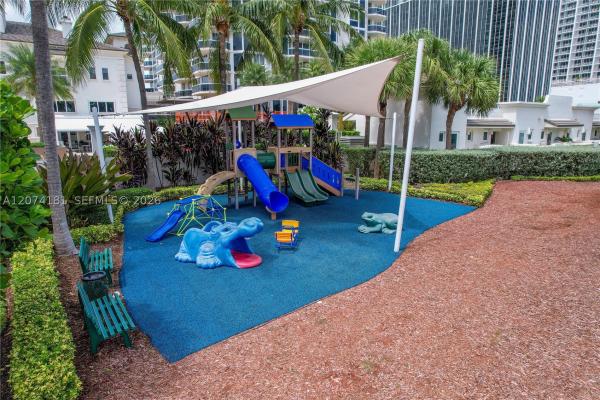 Green Diamond, 4775 Collins Ave #2208, Miami Beach, Florida 33140, image 1