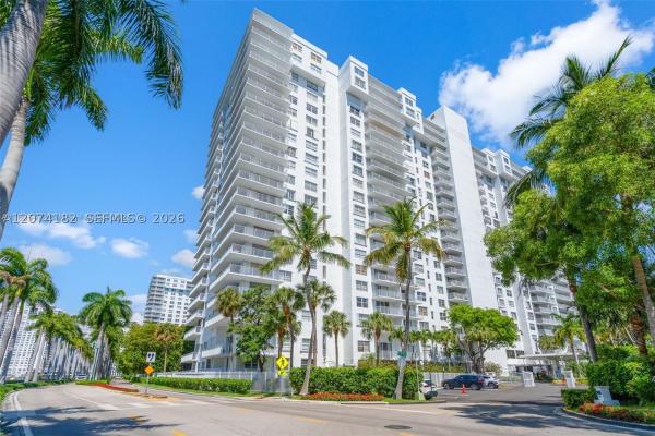 Admirals Port West, 2801 NE 183rd St #1616W, Aventura, Florida 33160, image 3