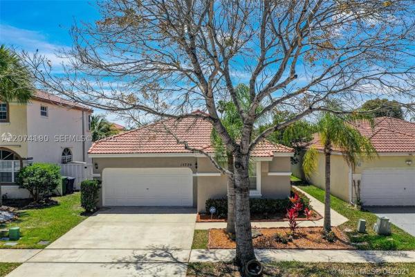 Canary Bay, 15726 NW 16th Ct, Pembroke Pines, Florida 33028, image 3