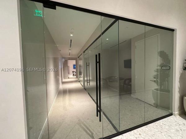 77 SE 5th St #1513, Miami, Florida 33131, image 2