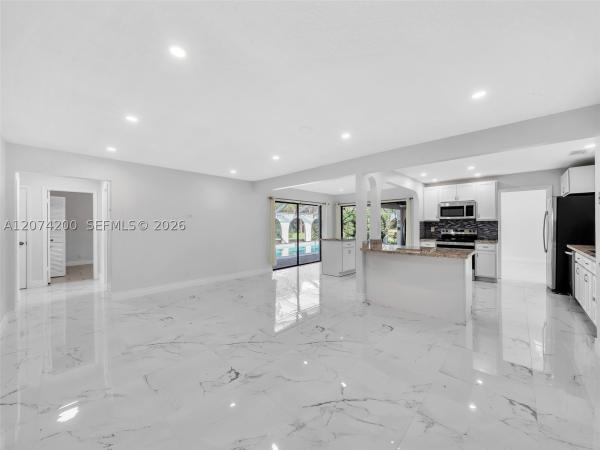 Deer Run Springs, 10251 NW 39th Ct, Coral Springs, Florida 33065, image 3