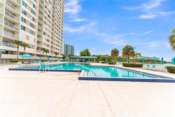 Arlen House Central, 300 Bayview Dr #214, Sunny Isles Beach, Florida 33160, image 1