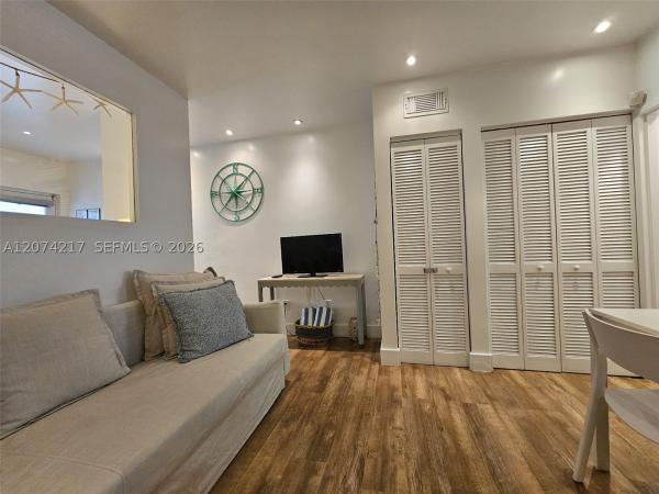 751 Collins Ave #3, Miami Beach, Florida 33139, image 3