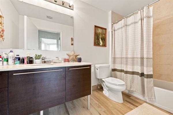 Quantum On The Bay, 1900 N Bayshore Dr #3508, Miami, Florida 33132, image 2