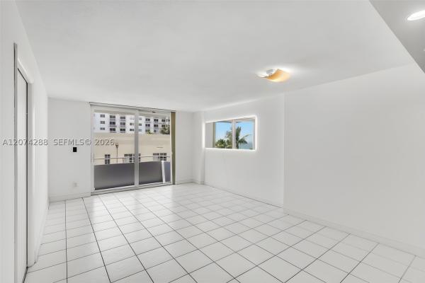 Royal Atlantic, 465 Ocean Dr #512, Miami Beach, Florida 33139, image 2