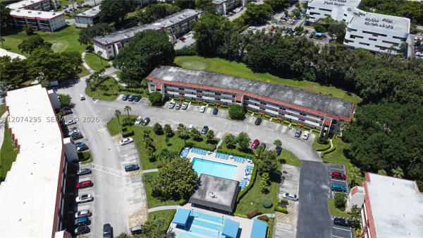 Hollybrook Golf & Tennis Club, 300 S Hollybrook Dr #105, Pembroke Pines, Florida 33025, image 1