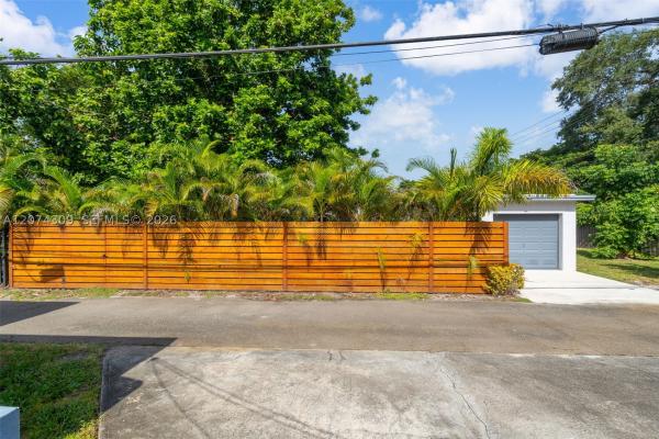El Portal Residential, 8911 N Miami Ave, El Portal, Florida 33150, image 3