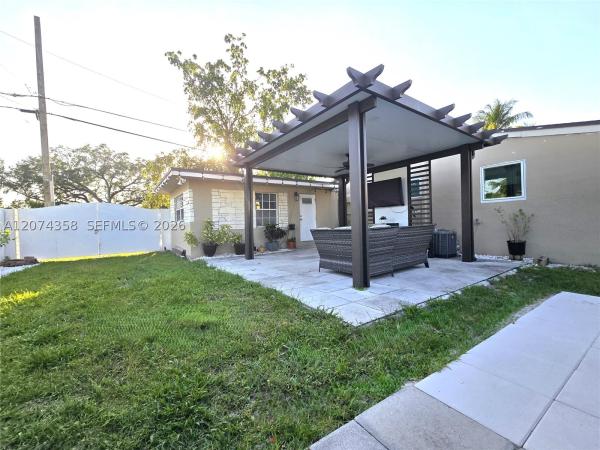 South Broward Ranches, 6626 SW 1st Ct, Pembroke Pines, Florida 33023, image 1