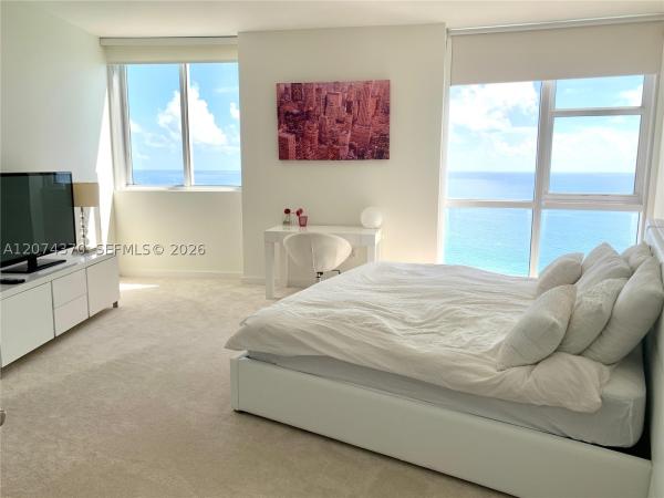 Trump Royale, 18201 Collins Ave #4409, Sunny Isles Beach, Florida 33160, image 2