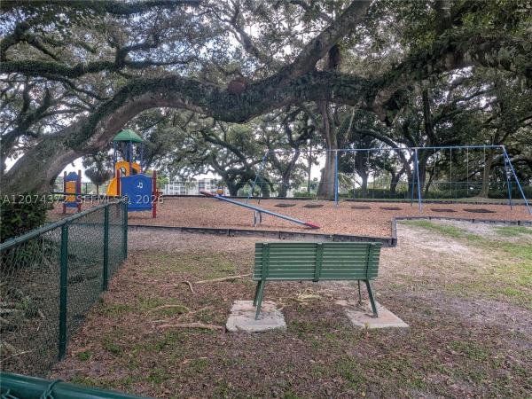 Orchid Tree Of Pine Island Ridge, 9471 Evergreen Pl #106, Davie, Florida 33324, image 3