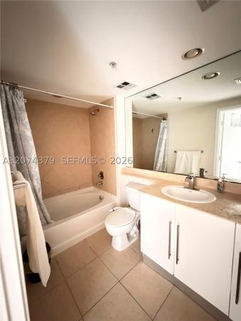 One Miami East, 335 S Biscayne Blvd #2003, Miami, Florida 33131, image 2