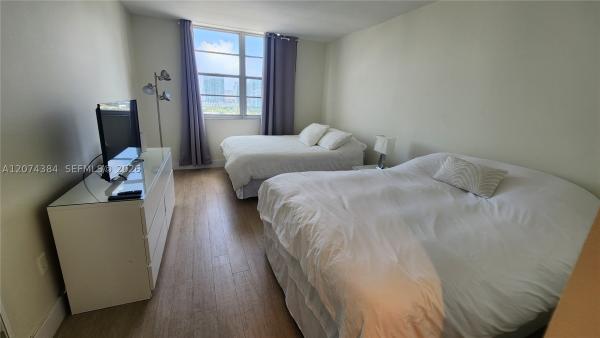 Arlen House West, 500 Bayview Dr #1725, Sunny Isles Beach, Florida 33160, image 1