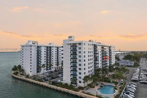 Treasures On The Bay, 7501 E Treasure Dr #6K, North Bay Village, Florida 33141, image 3