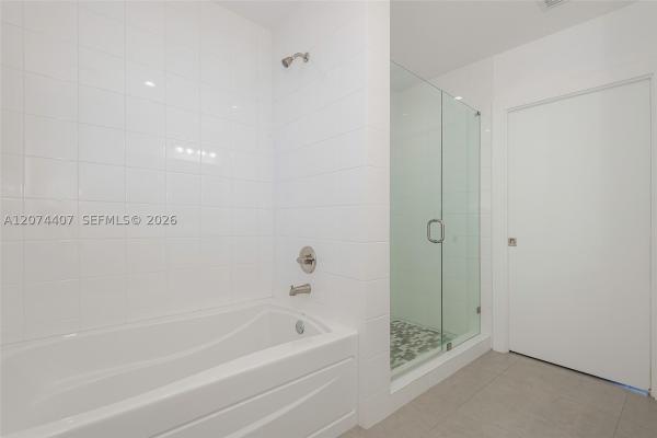 The Dania Place, 555 E Dania Beach Blvd #9, Dania Beach, Florida 33004, image 2