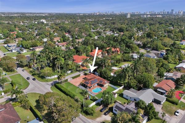 2 NE 160th St, Unincorporated Dade County, Florida 33162, image 1