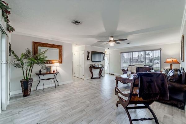 Plantation Isles, 5561 SW 13th St, Plantation, Florida 33317, image 3