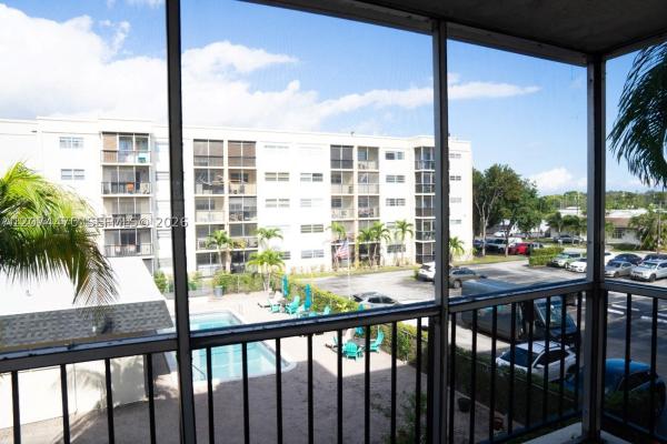 Parkside Towers, 220 SW 9th Ave #306, Hallandale Beach, Florida 33009, image 2