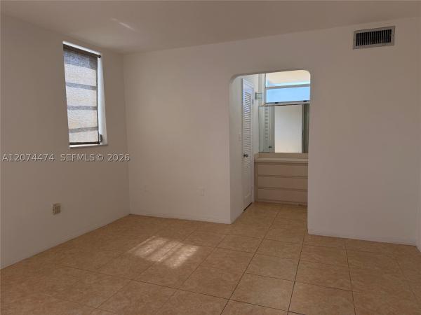 2910 Point East Dr #M514, Aventura, Florida 33160, image 1