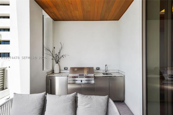 Villa Valencia, 515 Valencia Ave #601, Coral Gables, Florida 33134, image 2