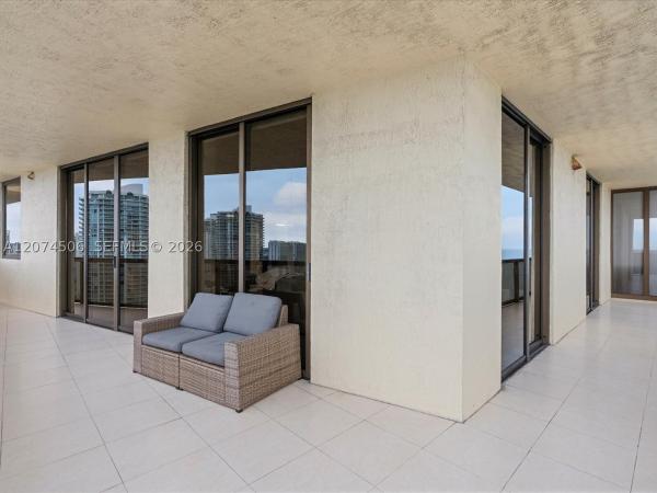 Sayan, 16275 Collins Ave #1804, Sunny Isles Beach, Florida 33160, image 1