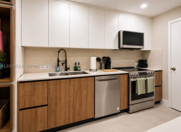 Boston Plaza, 6801 Indian Creek Dr #207, Miami Beach, Florida 33141, image 2