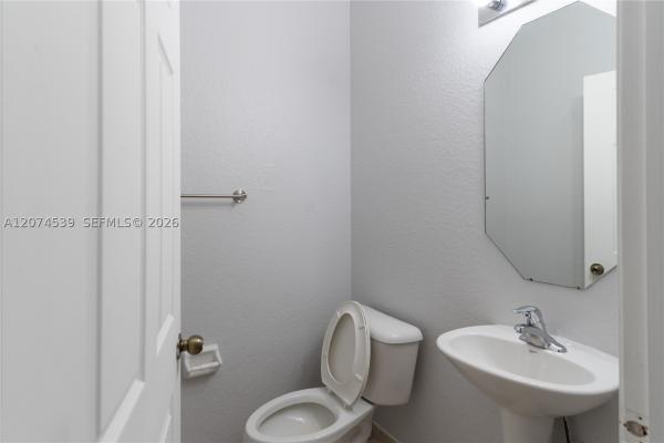 Santa Catalina Townhomes, 806 N Santa Catalina Cir, North Lauderdale, Florida 33068, image 3