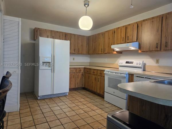 6745 NW 169th St #14F, Hialeah, Florida 33015, image 3
