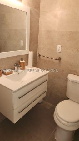 Arlen House West, 500 Bayview Dr #1725, Sunny Isles Beach, Florida 33160, image 1