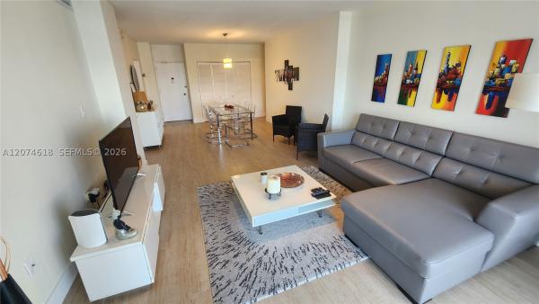 Arlen House West, 500 Bayview Dr #1725, Sunny Isles Beach, Florida 33160, image 2