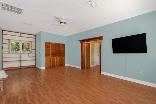 Country Club Estates, 989 Eastward Dr, Miami Springs, Florida 33166, image 3