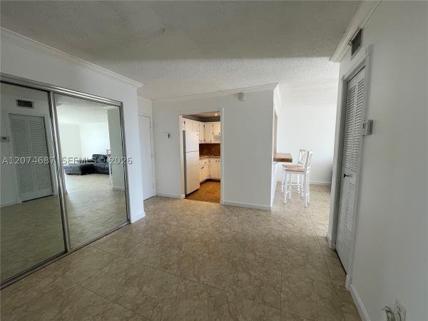 North Miami Beach, Florida 33160, image 3