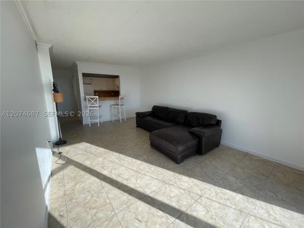North Miami Beach, Florida 33160, image 2