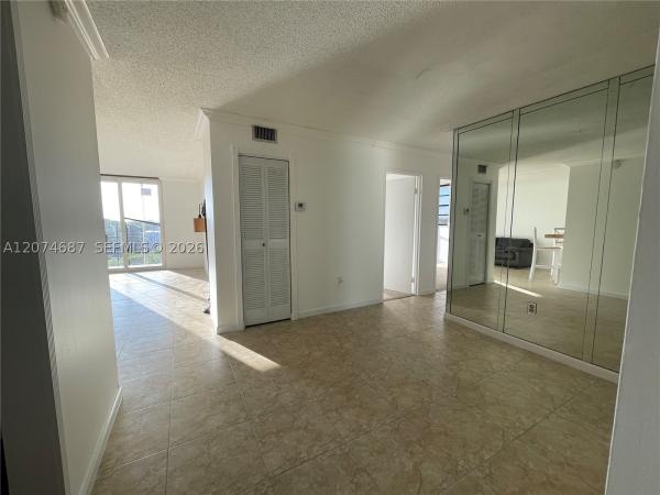 North Miami Beach, Florida 33160, image 1