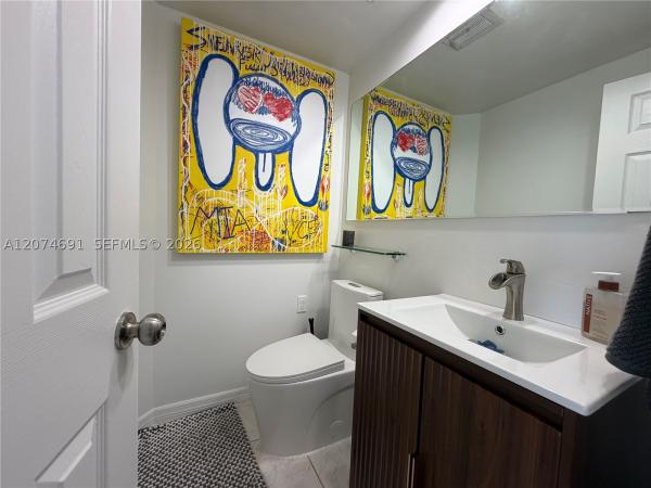 Hollywood Towers, 3111 N Ocean Dr #1611, Hollywood, Florida 33019, image 3