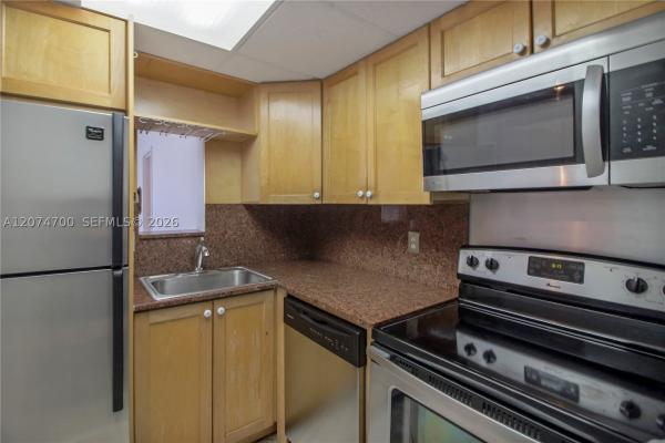 South Bay Club, 800 West Ave #509, Miami Beach, Florida 33139, image 3