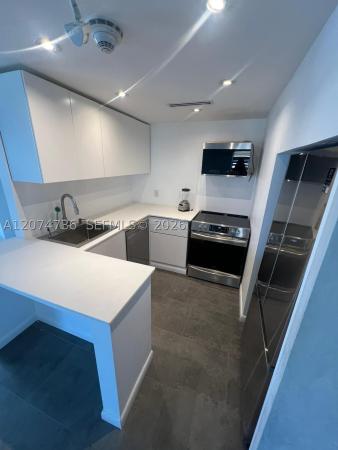 La Canadienne, 3545 NE 167th St #507, North Miami Beach, Florida 33160, image 1