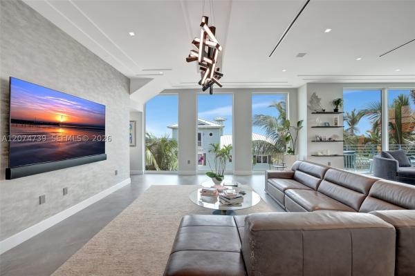 Hollywood Central Beach, 305 Oak St, Hollywood, Florida 33019, image 3