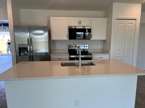 1407 NW 17th Pl, Cape Coral, Florida 33993, image 3