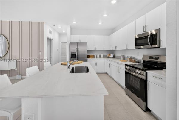 19583 SW 337th Ter, Miami, Florida 33034, image 2