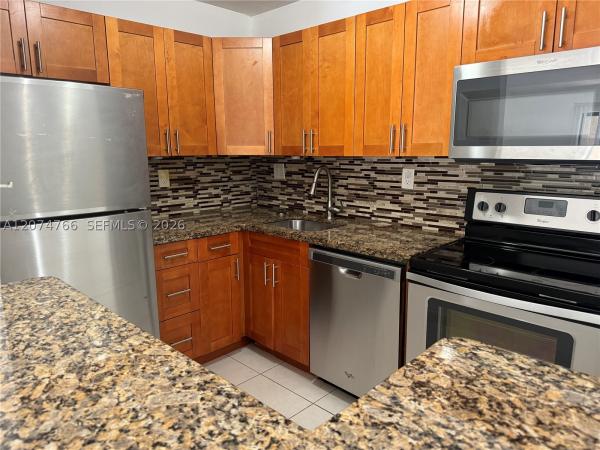 15600 SW 80th St #L-102, Unincorporated Dade County, Florida 33193, image 3