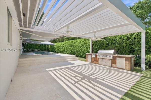 Coral Gables Country Club, 3267 Riviera Dr, Coral Gables, Florida 33134, image 1