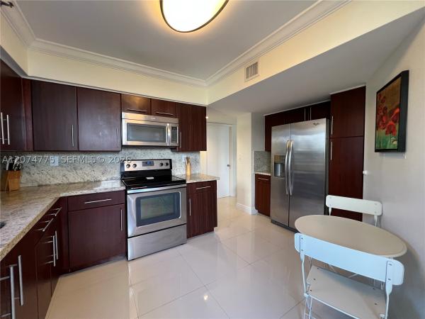 Parc Central Aventura South, 3300 NE 191st St #406, Aventura, Florida 33180, image 3
