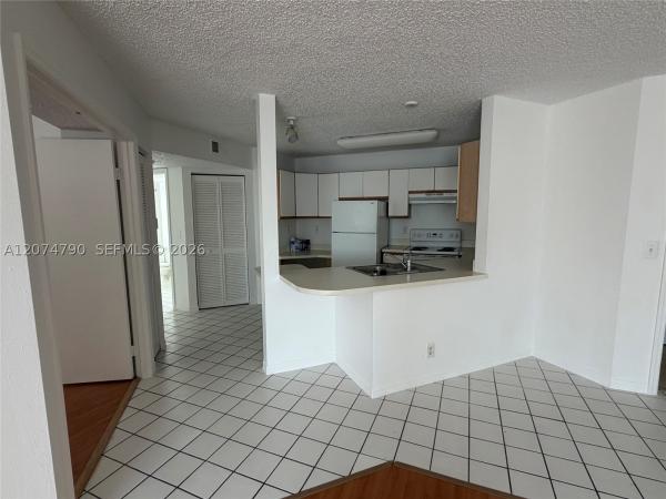 Windward Lakes At Palm-Aire, 4015 W Mcnab Rd #209D, Pompano Beach, Florida 33069, image 2