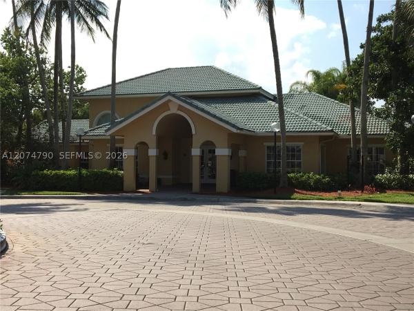 Windward Lakes At Palm-Aire, 4015 W Mcnab Rd #209D, Pompano Beach, Florida 33069, image 3