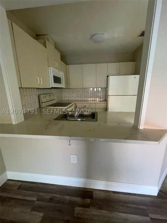 Saga Bay Townhomes, 8420 SW 208th Ter, Cutler Bay, Florida 33189, image 1