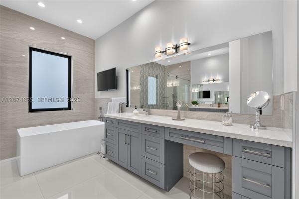 Los Jardines Estates, 10352 NW 131st St, Hialeah Gardens, Florida 33018, image 2